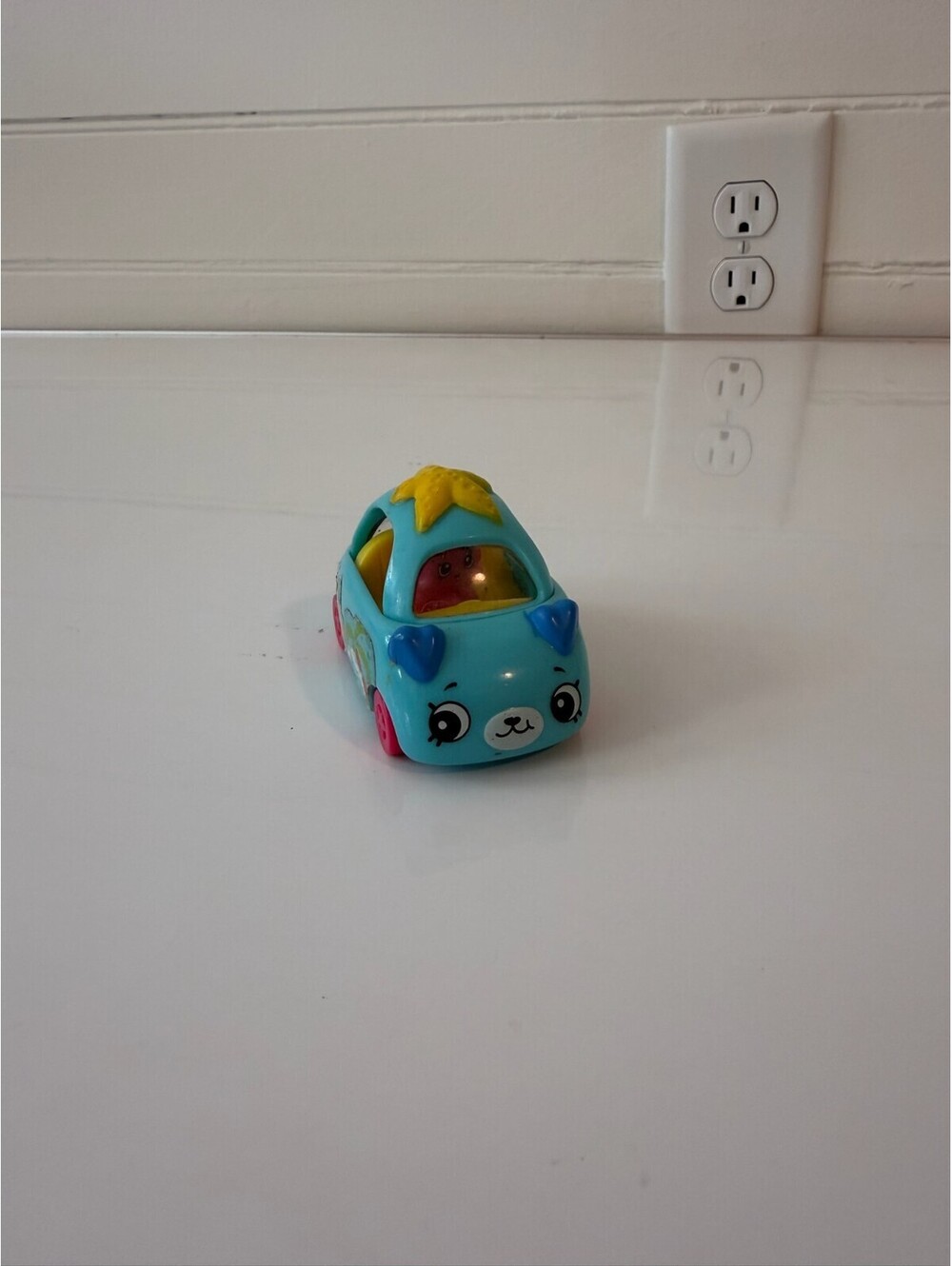 2019 Moose McDonalds Shopkins "Cutie Car" Toy